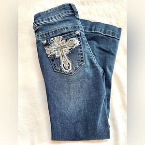 Girls 7 Wired Heart Dark Wash Cream Cross ​Embroidery ​Boot Cut Jeans. Like New